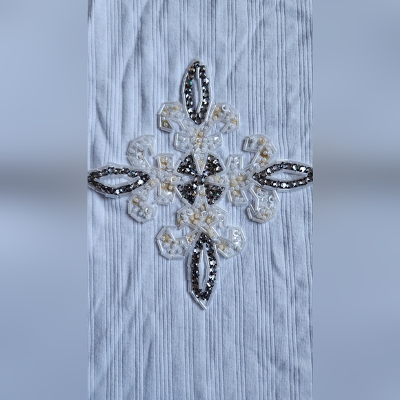 NWT Vintage Twisted Heart White Cotton Crystal/Sequin/Bead Cross Tank Top Size P - Picture 2 of 5